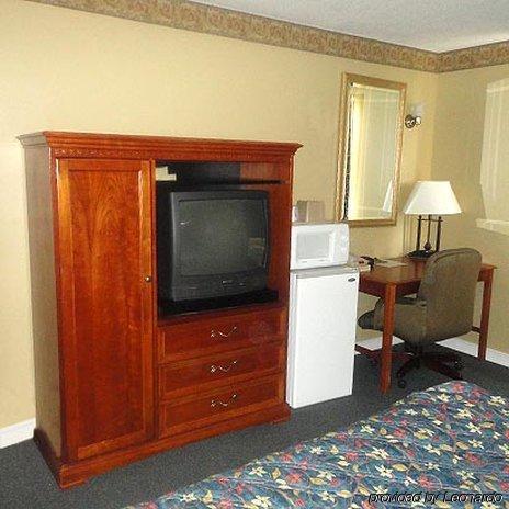 Days Inn By Wyndham West Branch Iowa City Area Pokój zdjęcie