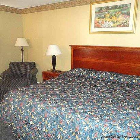 Days Inn By Wyndham West Branch Iowa City Area Pokój zdjęcie